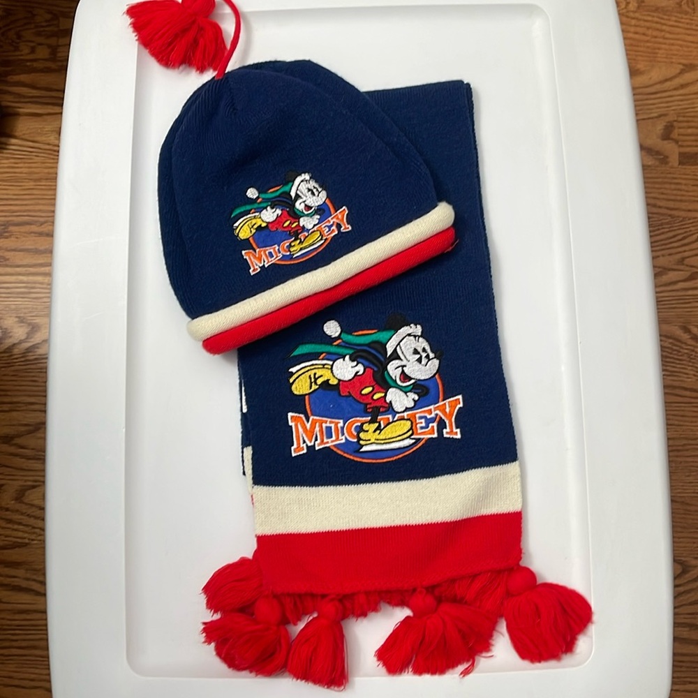 Kids Mickey scarf and hat set
